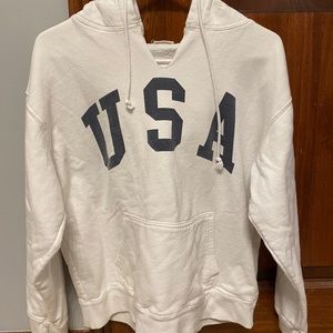 Brandy Melville sweatshirt